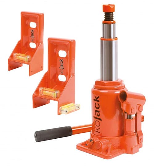 Best Caravan Jacks To Change Your Caravan Tyres CaravanHelper.co.uk