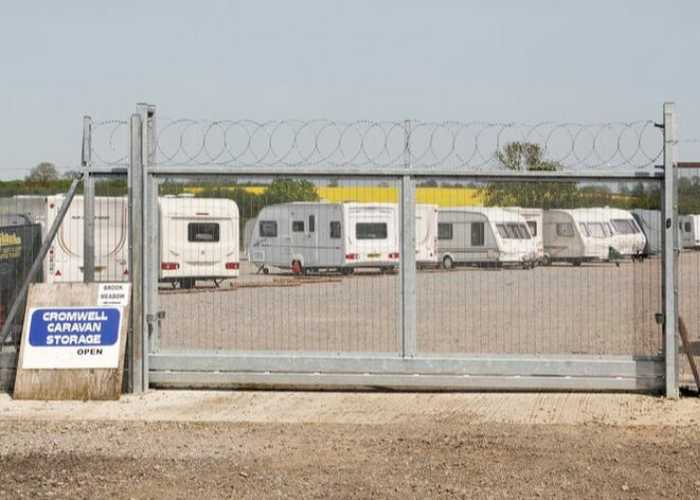 Cromwell Caravan Storage